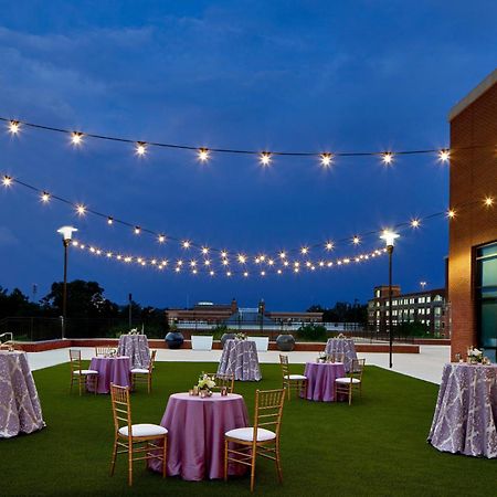 Unc Charlotte Marriott Hotel & Conference Center Exterior photo