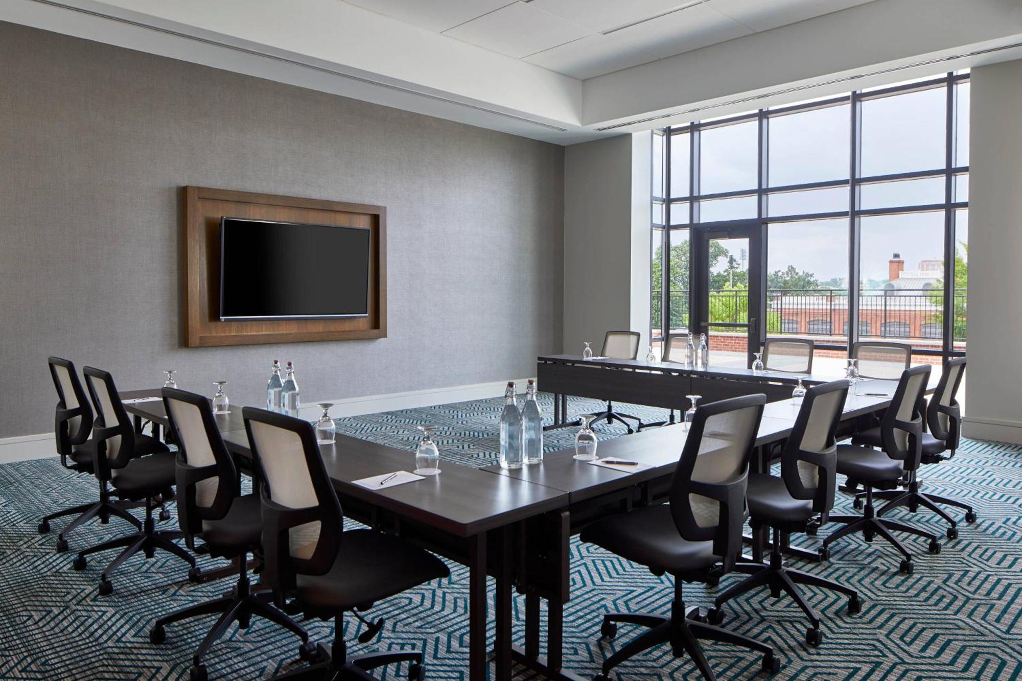 Unc Charlotte Marriott Hotel & Conference Center Exterior photo