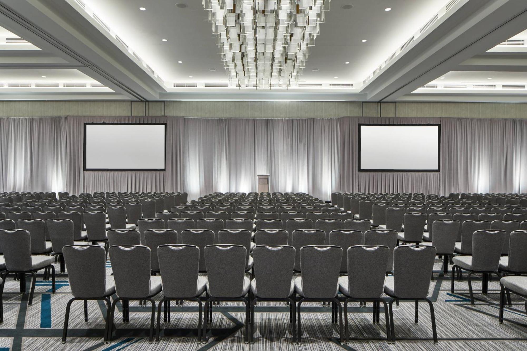 Unc Charlotte Marriott Hotel & Conference Center Exterior photo